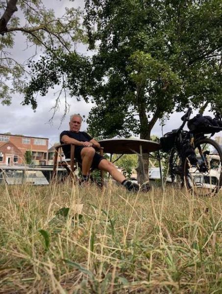 tea time by the thames
