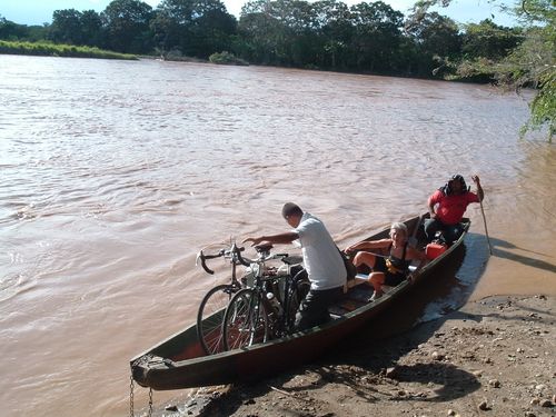 Crossing the Rio Magdalena to Aipa from Villavieja